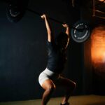 romper mitos del fitness femenino con pesas